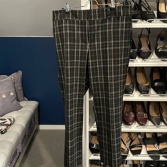 Ann Taylor Factory Black & White Plaid Ankle Pants - Picture 1 of 5